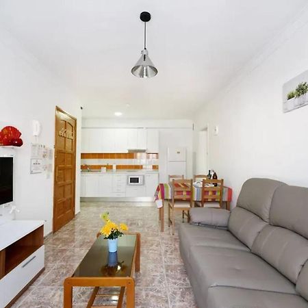 Modern Apartment With Mountain View In Arinaga Buitenkant foto